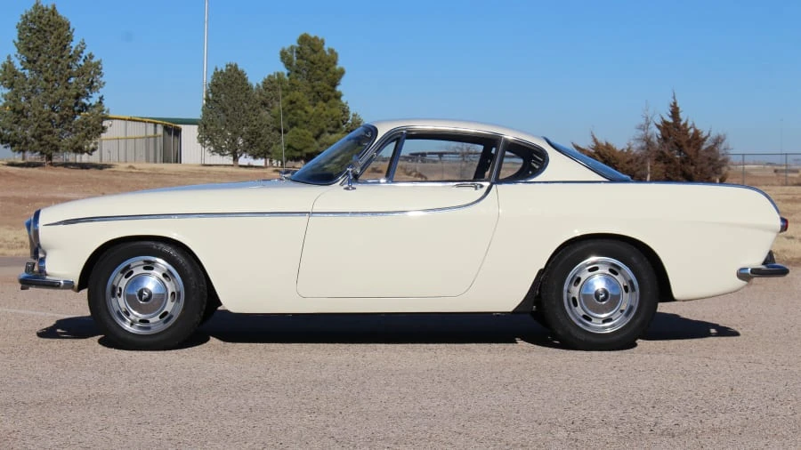 1966 Volvo 1800S - Image 21 of 22