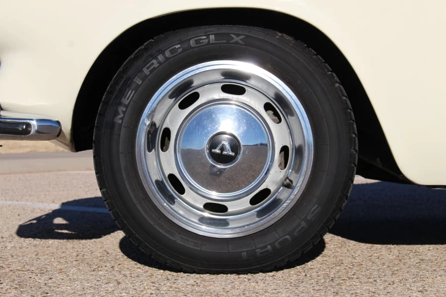 1966 Volvo 1800S - Image 16 of 22