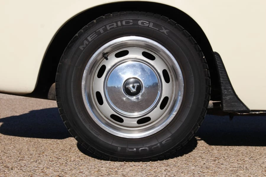 1966 Volvo 1800S - Image 18 of 22