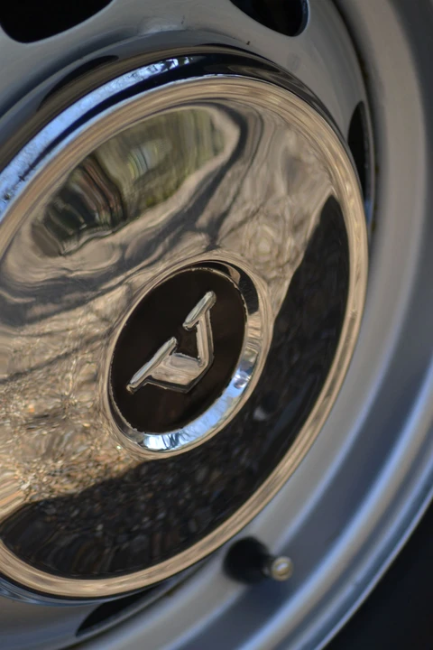 1966 Volvo 1800S - Image 9 of 11