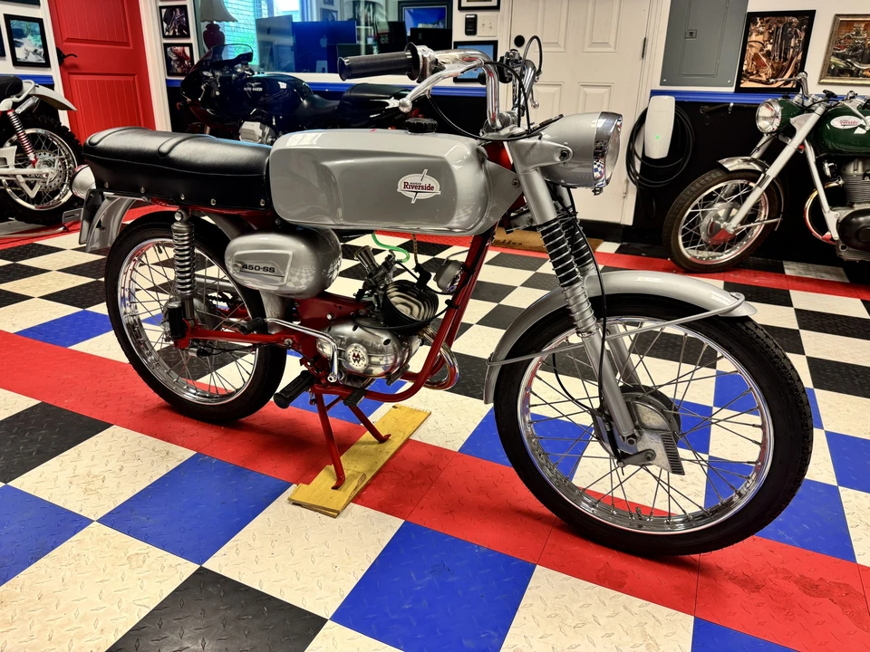 1966 Benelli - Image 2 of 31