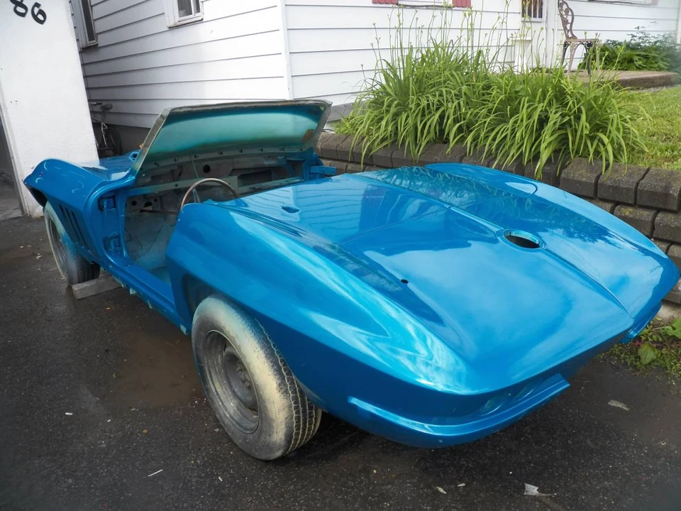1966 Chevrolet Corvette C2 - Image 2 of 8