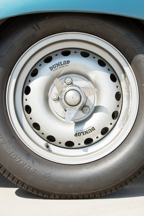 1989 Jaguar Replica - Image 27 of 31