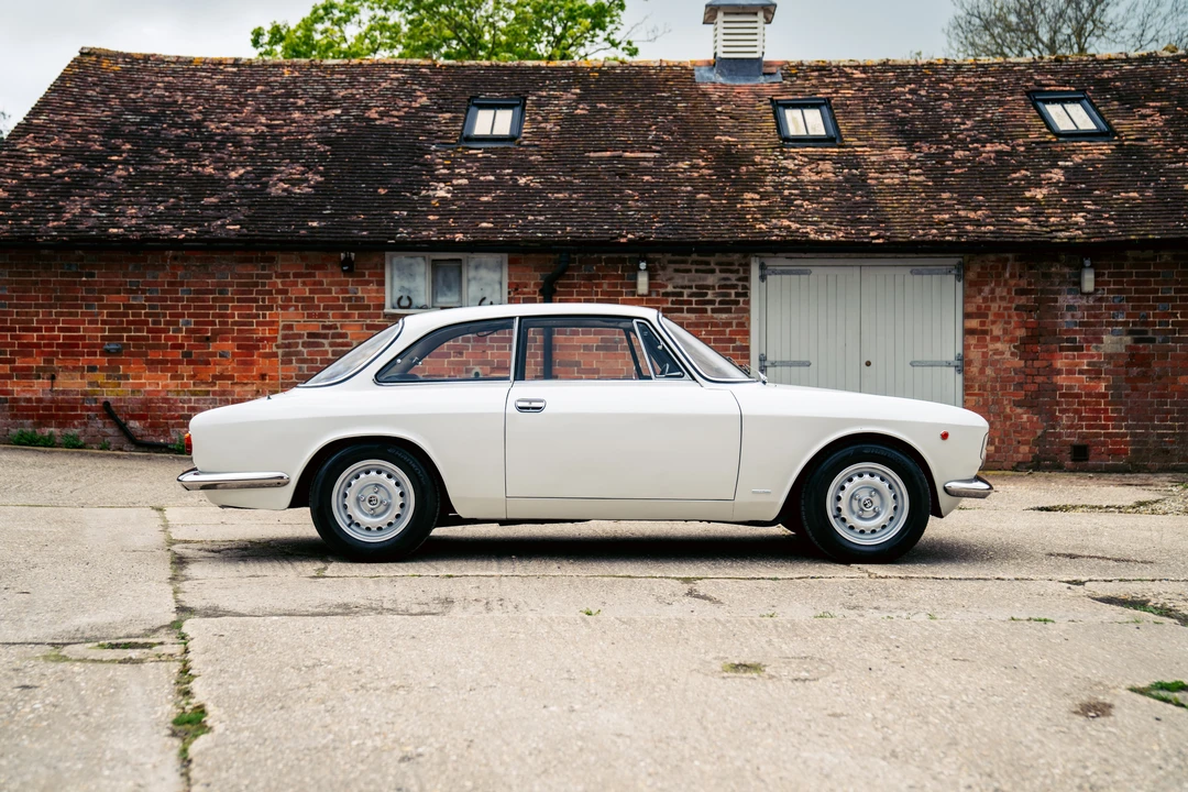 1967 Alfa Romeo GT 1300 Junior - Image 5 of 31