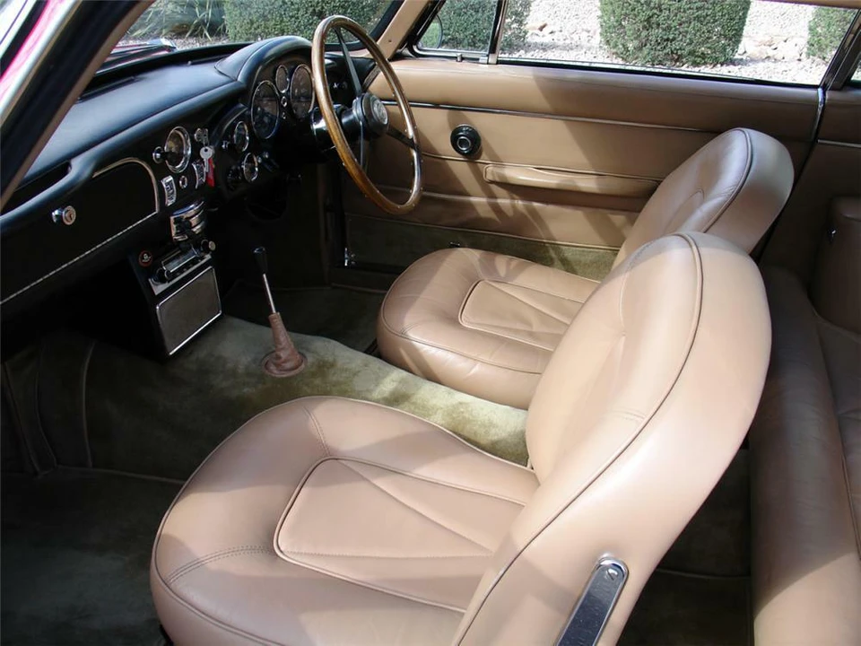 1967 Aston Martin DB6 - Image 5 of 7