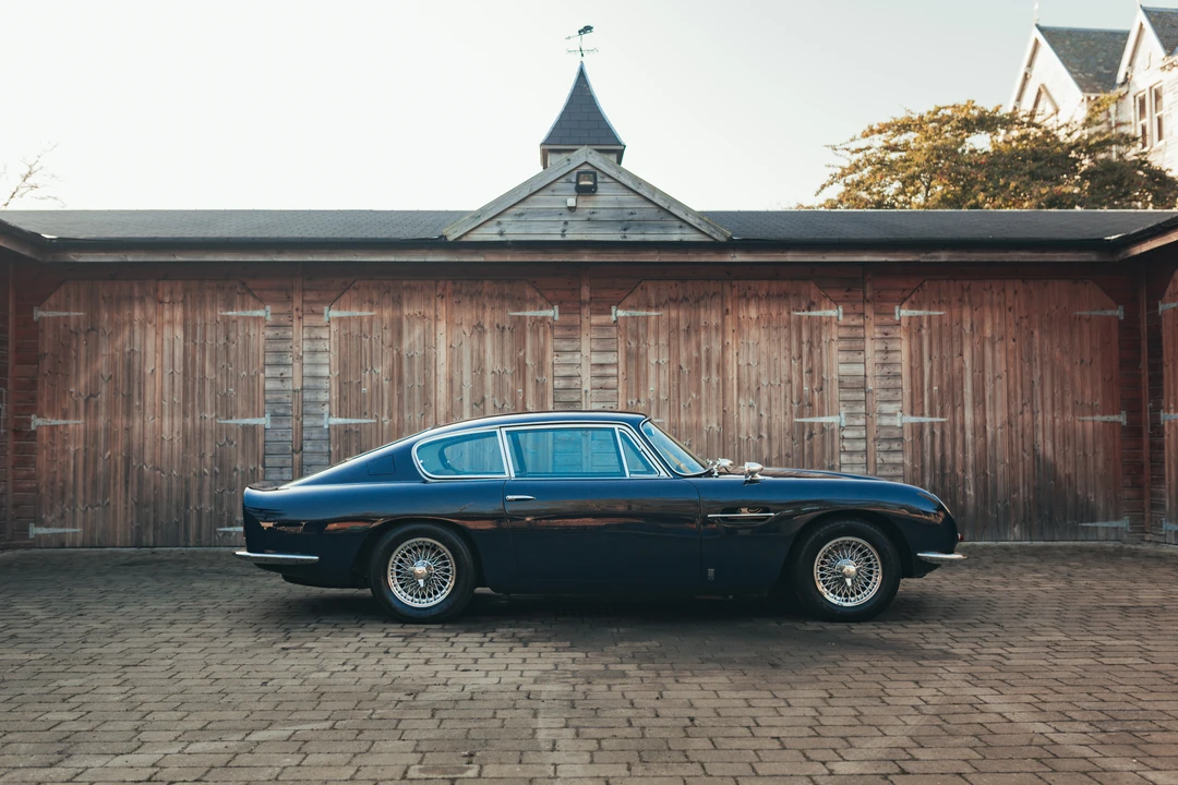 1967 Aston Martin DB6 - Image 9 of 31