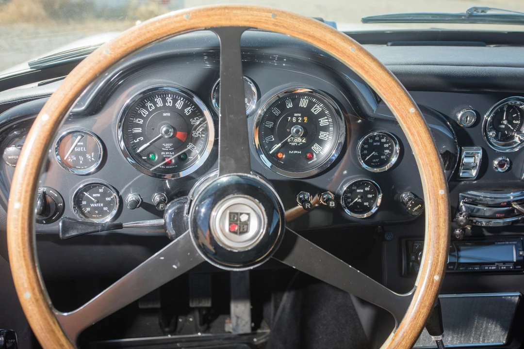 1967 Aston Martin DB6 Vantage - Image 22 of 31