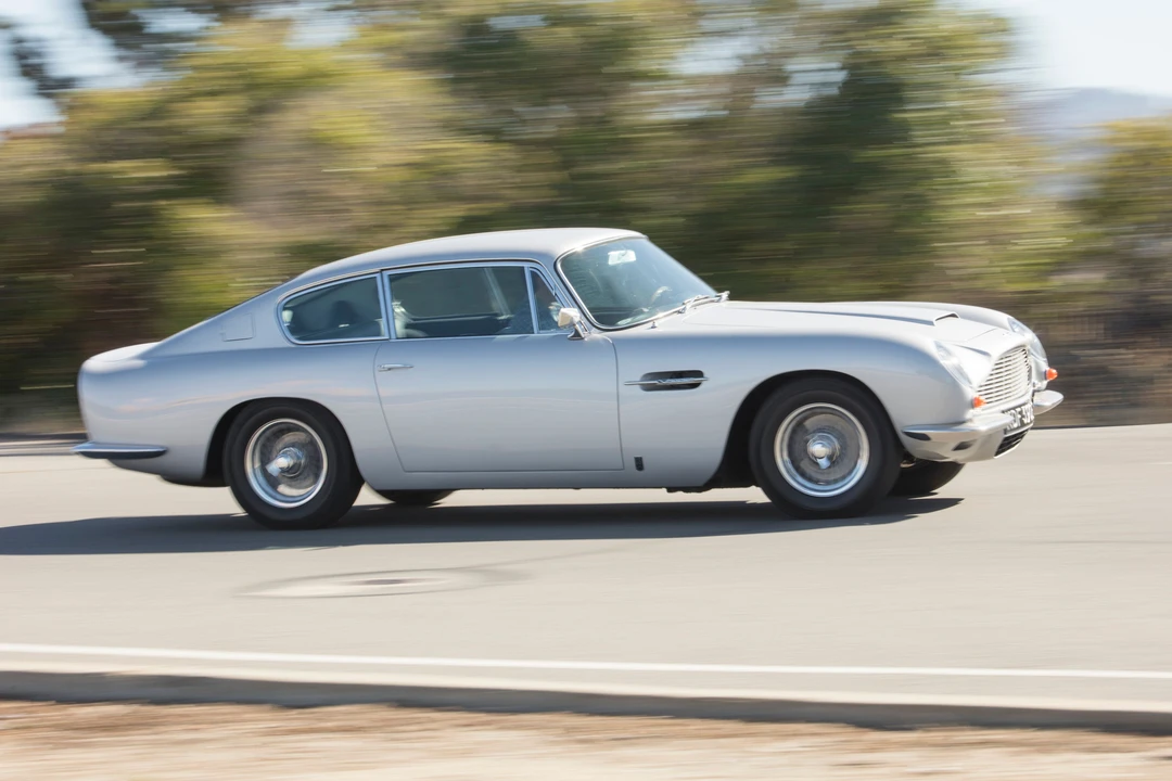 1967 Aston Martin DB6 Vantage - Image 8 of 31