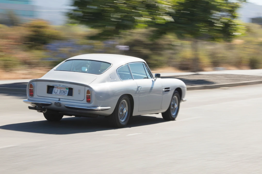 1967 Aston Martin DB6 Vantage - Image 5 of 31