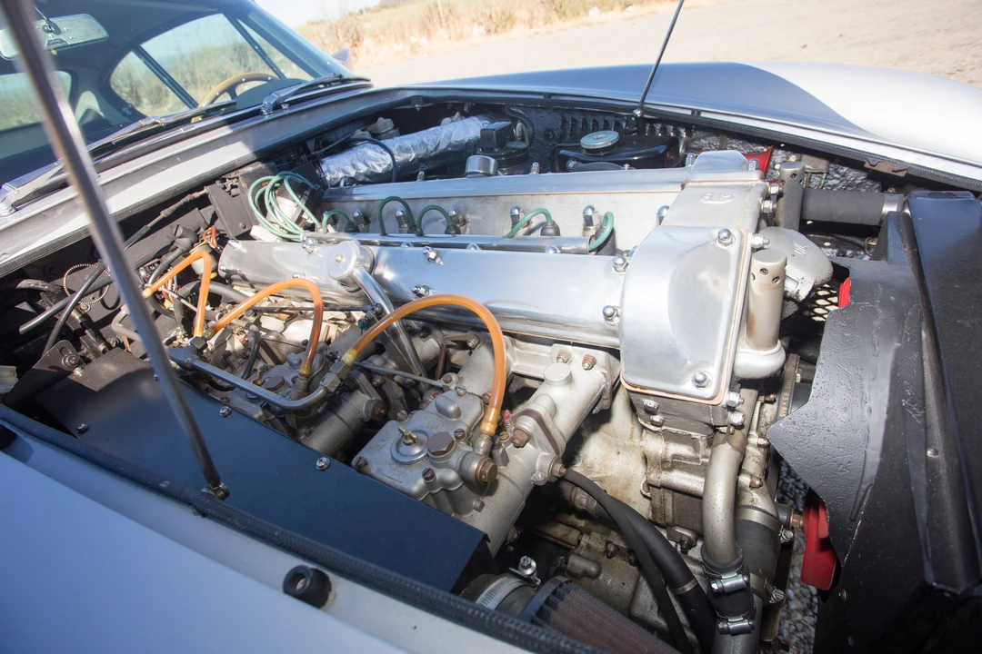 1967 Aston Martin DB6 Vantage - Image 15 of 31