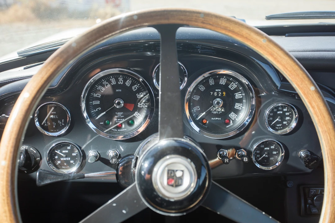 1967 Aston Martin DB6 Vantage - Image 21 of 31