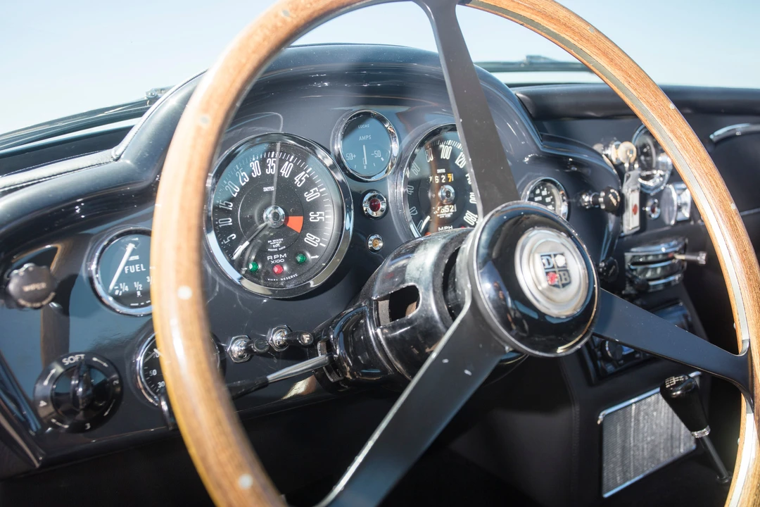 1967 Aston Martin DB6 Vantage - Image 23 of 31