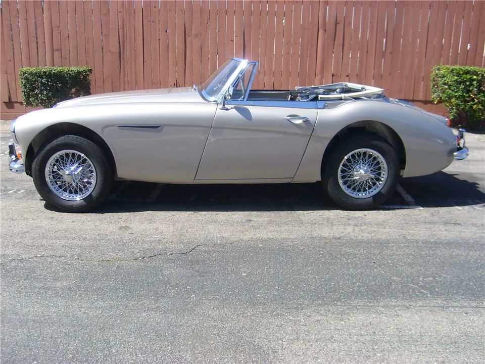 1967 Austin-Healey 3000 Mark III - Image 3 of 5