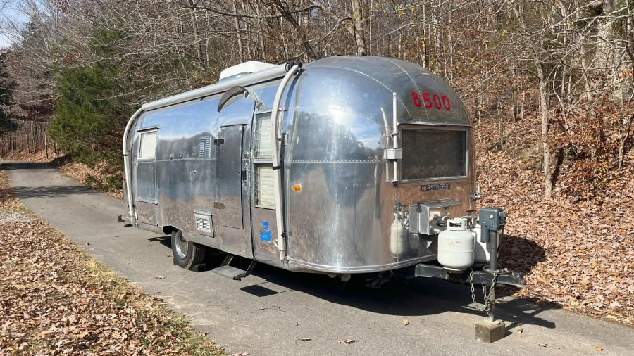 1967 Airstream - Image 8 of 14