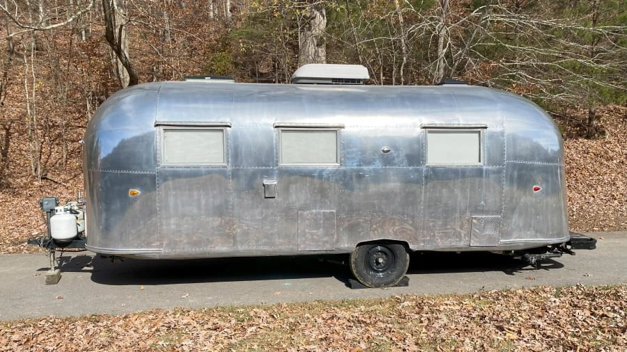 1967 Airstream - Image 2 of 14