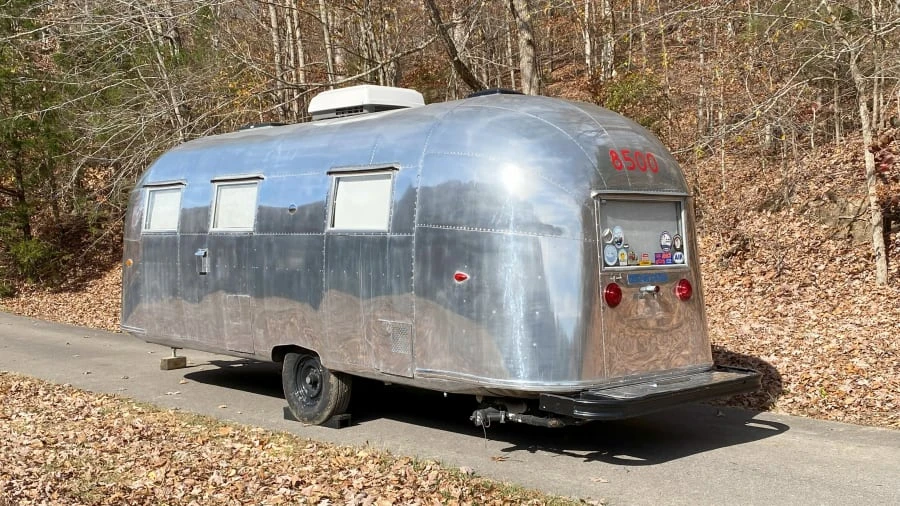 1967 Airstream - Image 6 of 14