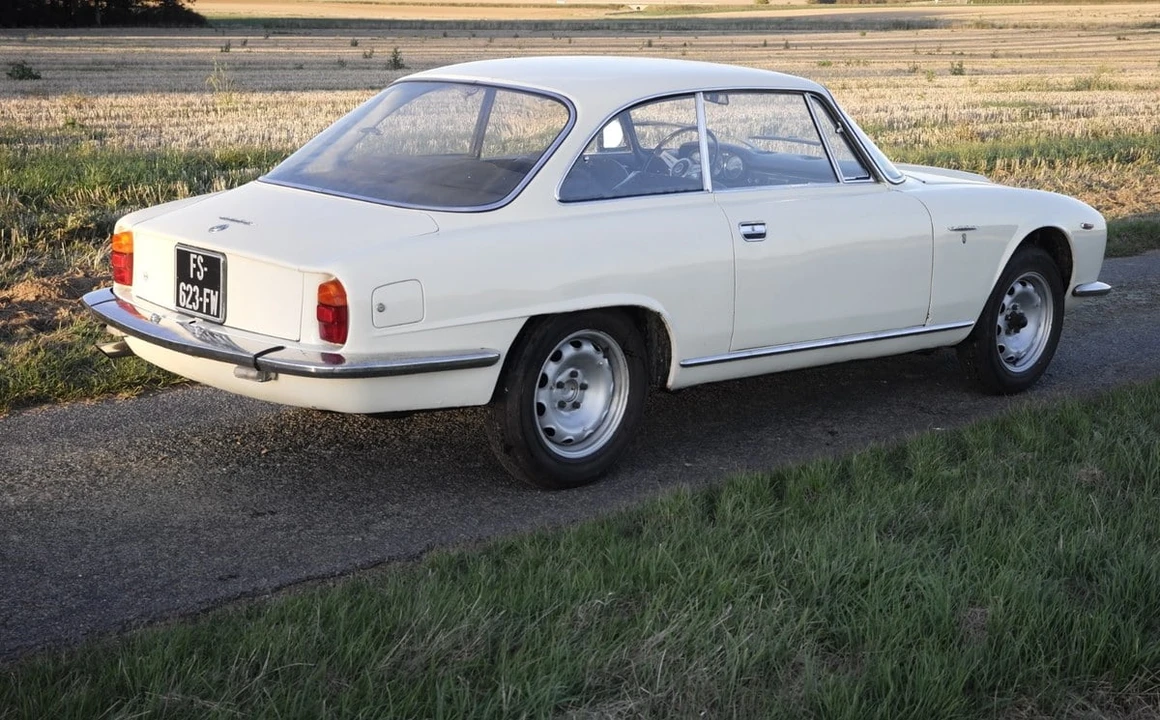 1967 Alfa Romeo 2600 - Image 5 of 30
