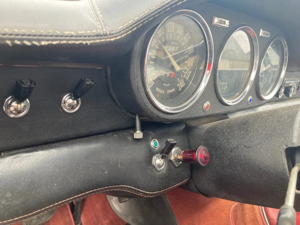 1967 Alfa Romeo 2600 - Image 28 of 30