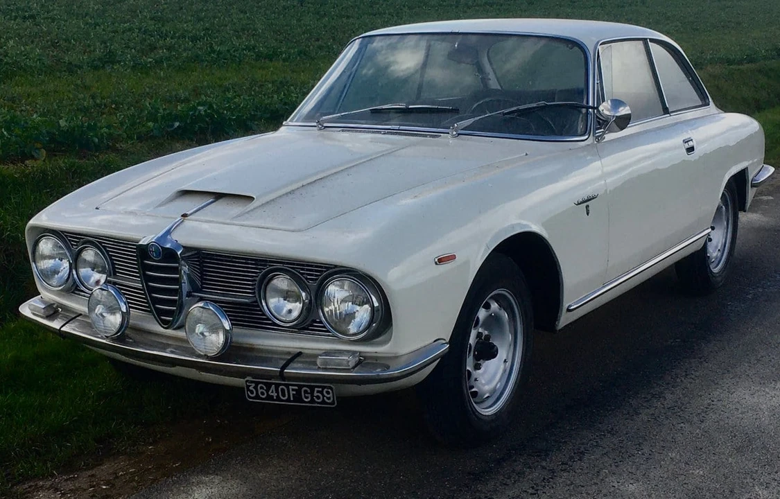 1967 Alfa Romeo 2600 - Image 2 of 30