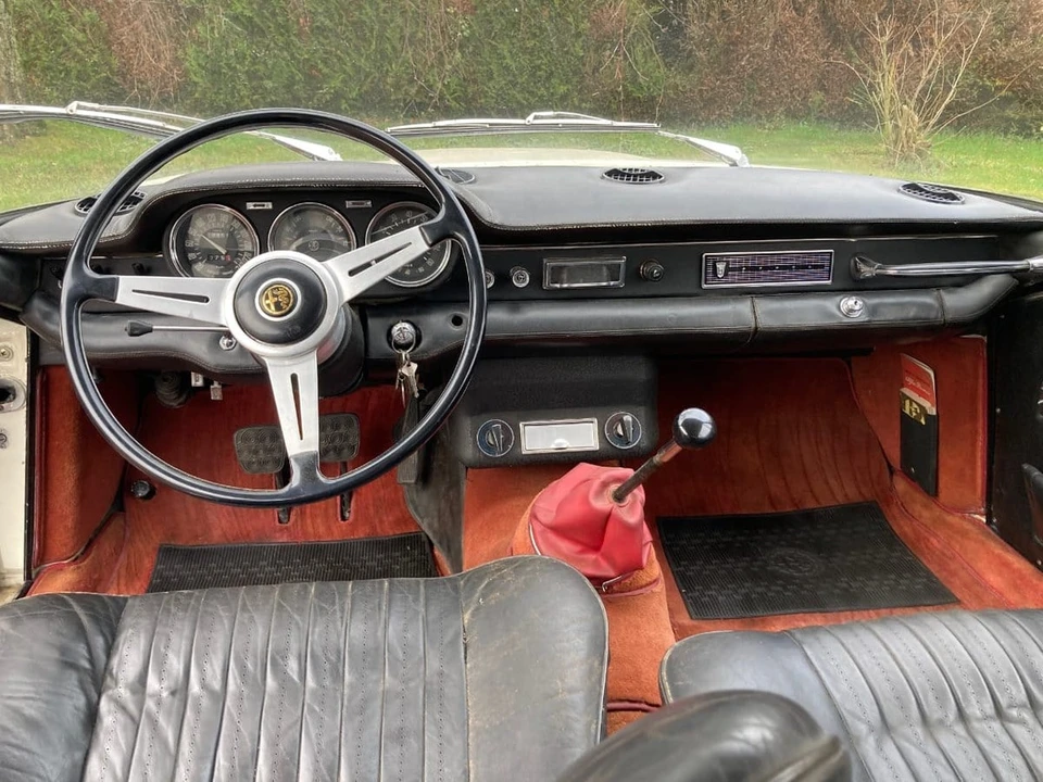 1967 Alfa Romeo 2600 - Image 30 of 30