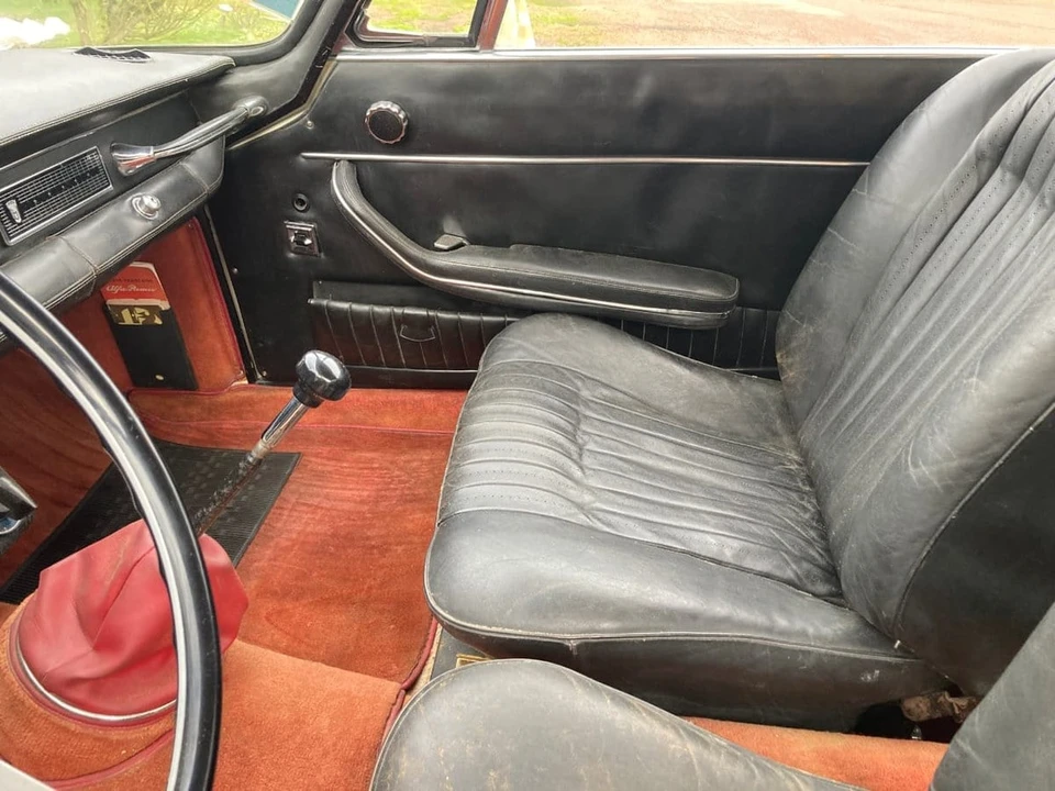 1967 Alfa Romeo 2600 - Image 25 of 30