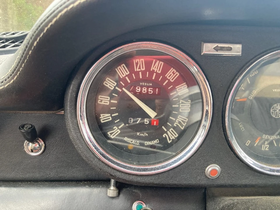 1967 Alfa Romeo 2600 - Image 27 of 30