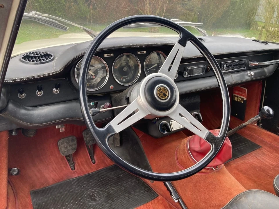 1967 Alfa Romeo 2600 - Image 17 of 30
