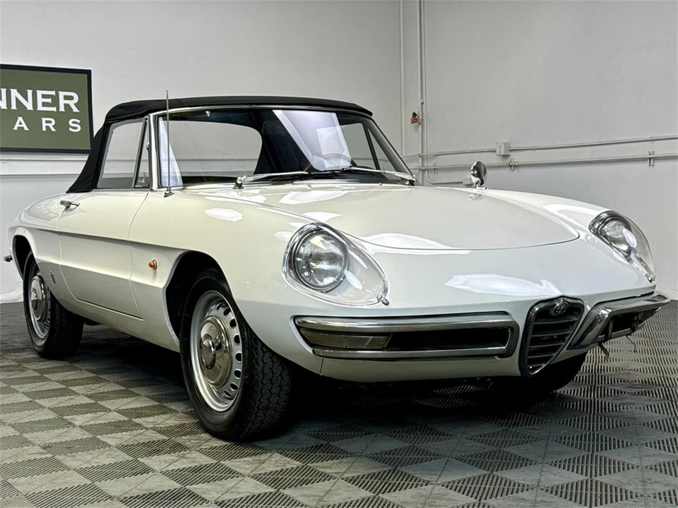1967 Alfa Romeo Series 1 - Image 2 of 31