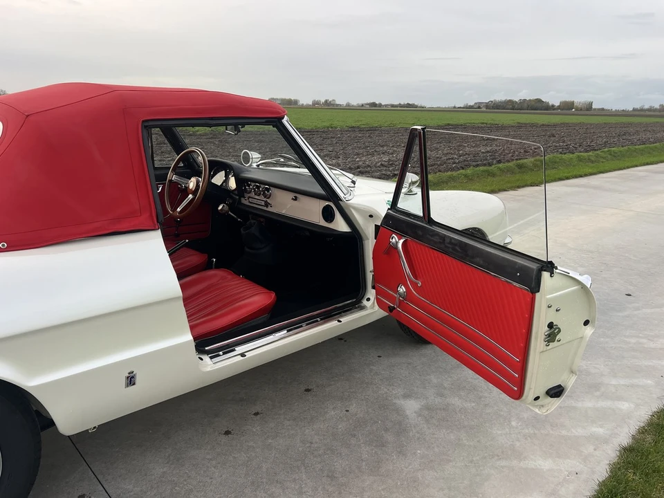 1967 Alfa Romeo Series 1 - Image 10 of 30