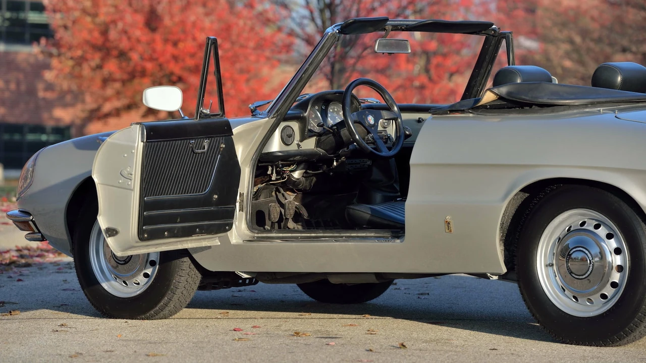 1967 Alfa Romeo Series 1 - Image 17 of 31