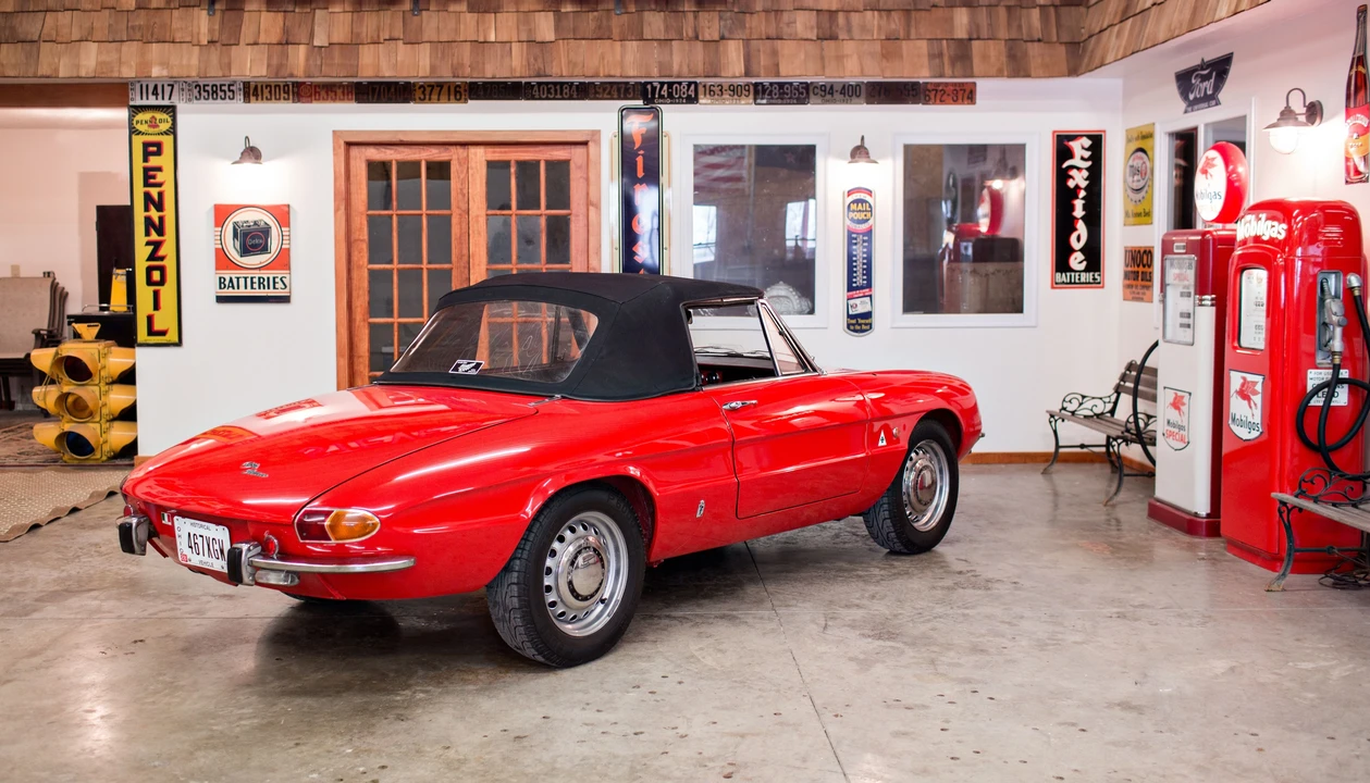 1967 Alfa Romeo Series 1 - Image 9 of 10