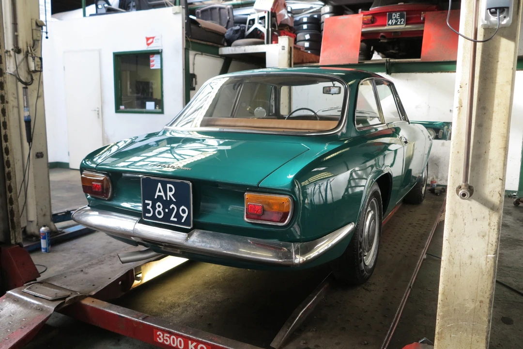 1967 Alfa Romeo GT 1300 Junior - Image 18 of 31