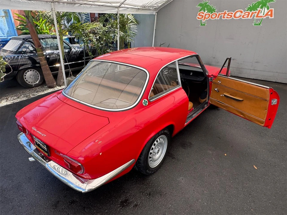 1967 Alfa Romeo 1750 GT Veloce - Image 11 of 31