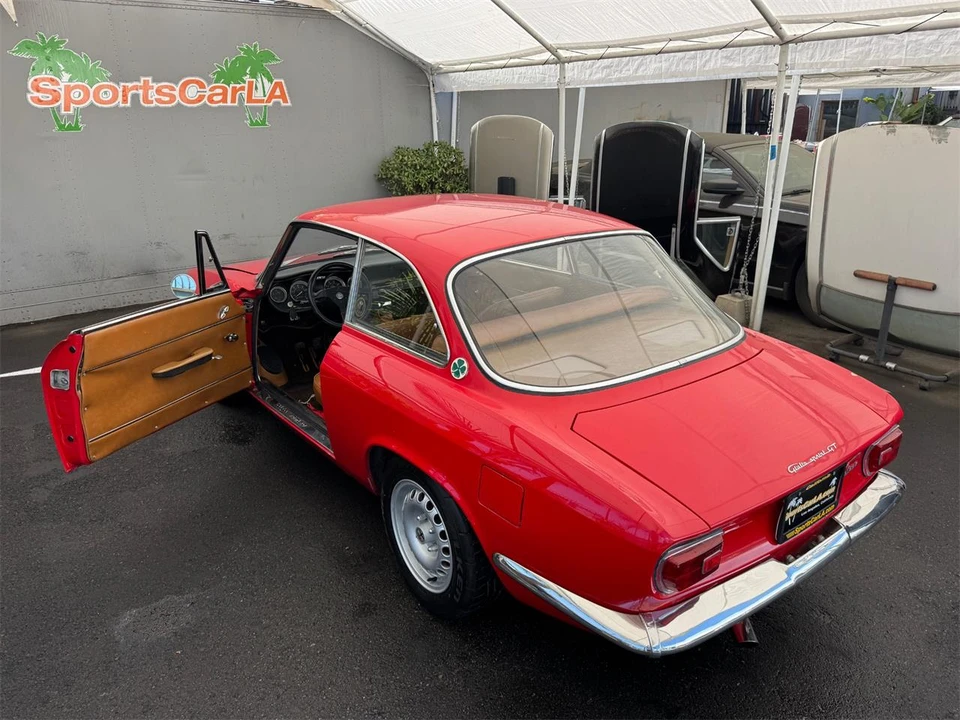 1967 Alfa Romeo 1750 GT Veloce - Image 4 of 31