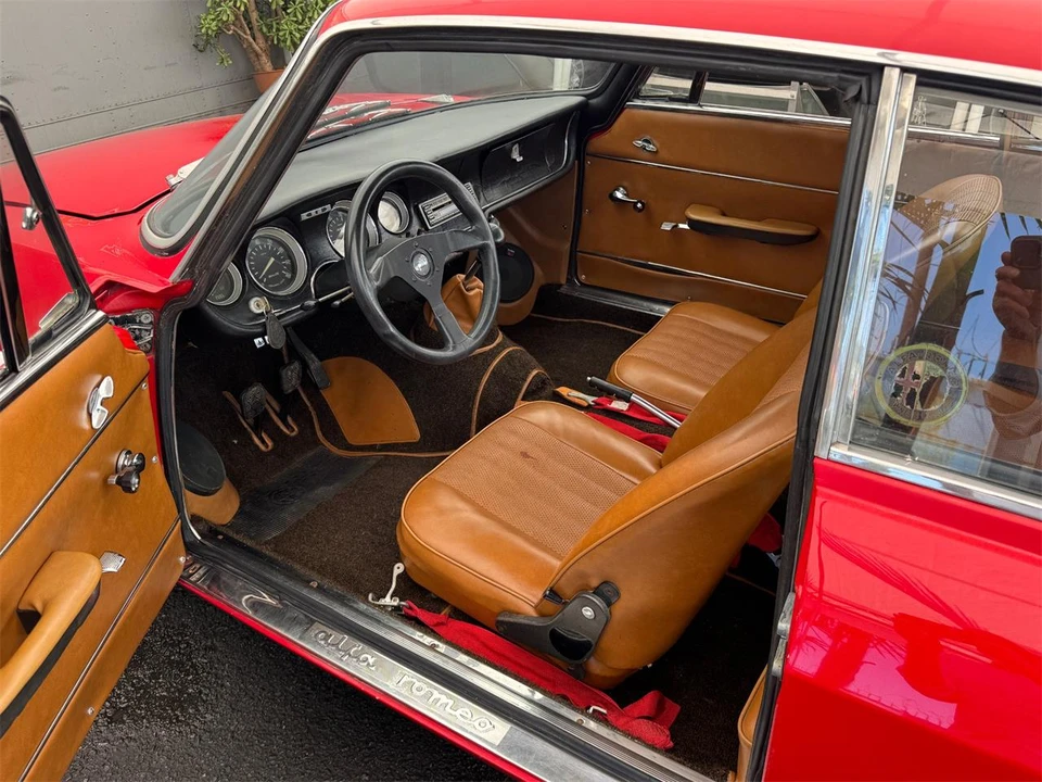 1967 Alfa Romeo 1750 GT Veloce - Image 27 of 31