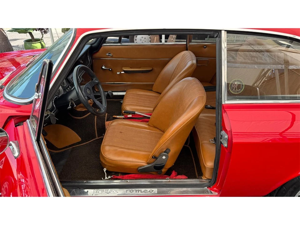 1967 Alfa Romeo 1750 GT Veloce - Image 15 of 31