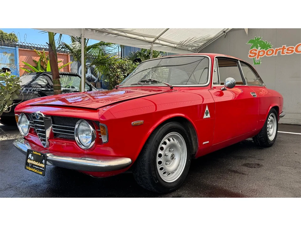 1967 Alfa Romeo 1750 GT Veloce - Image 2 of 31