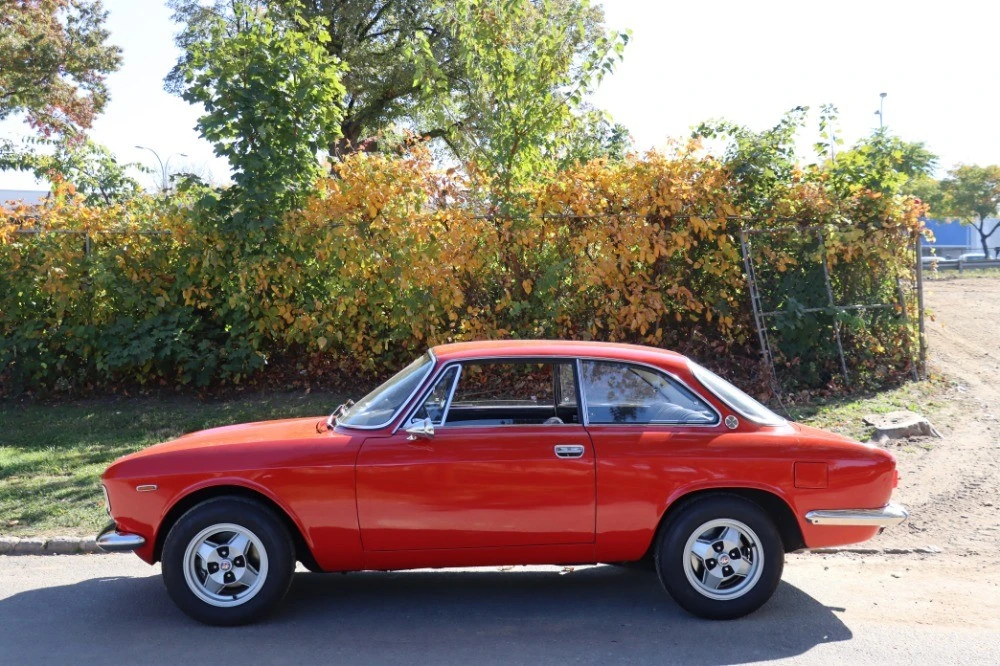 1967 Alfa Romeo Giulia Sprint GT Veloce - Image 4 of 8