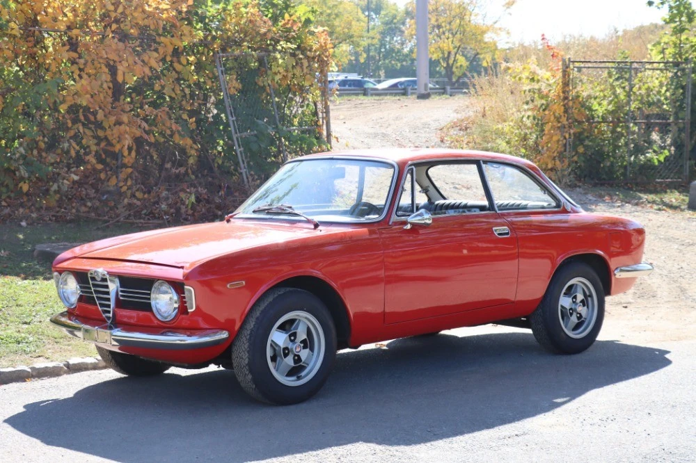 1967 Alfa Romeo Giulia Sprint GT Veloce - Image 2 of 8