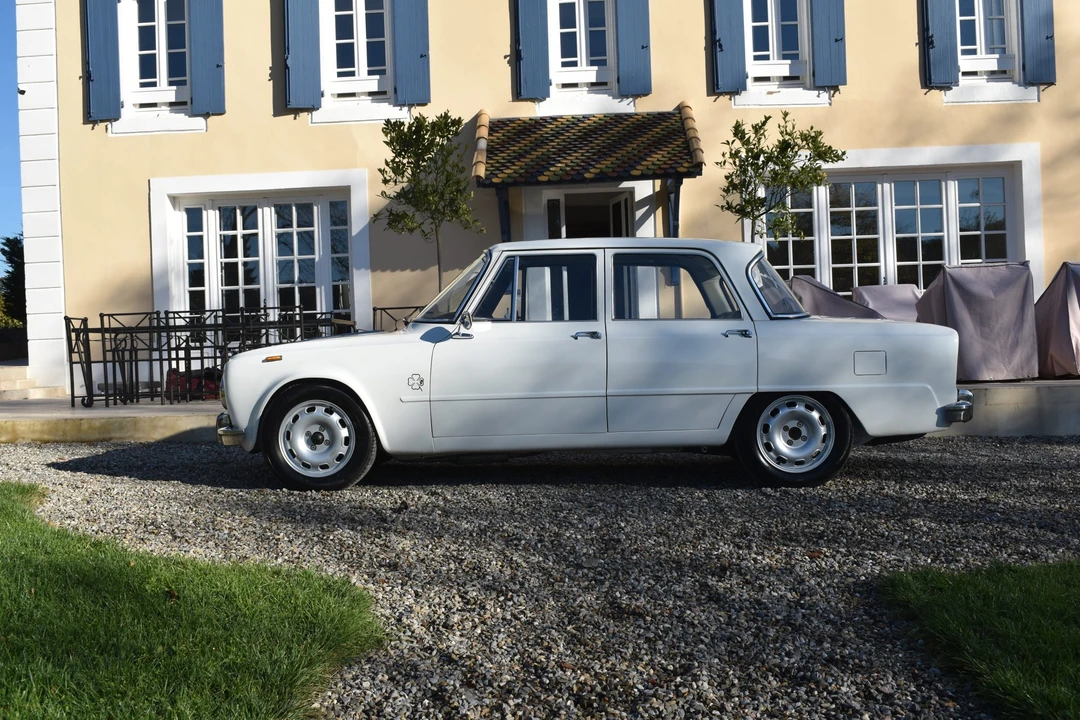 1967 Alfa Romeo 105/115 Series - Image 2 of 31