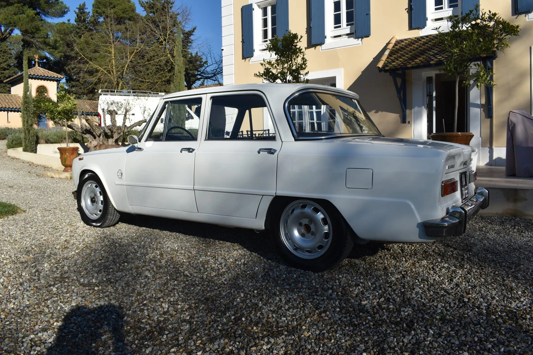 1967 Alfa Romeo 105/115 Series - Image 30 of 31