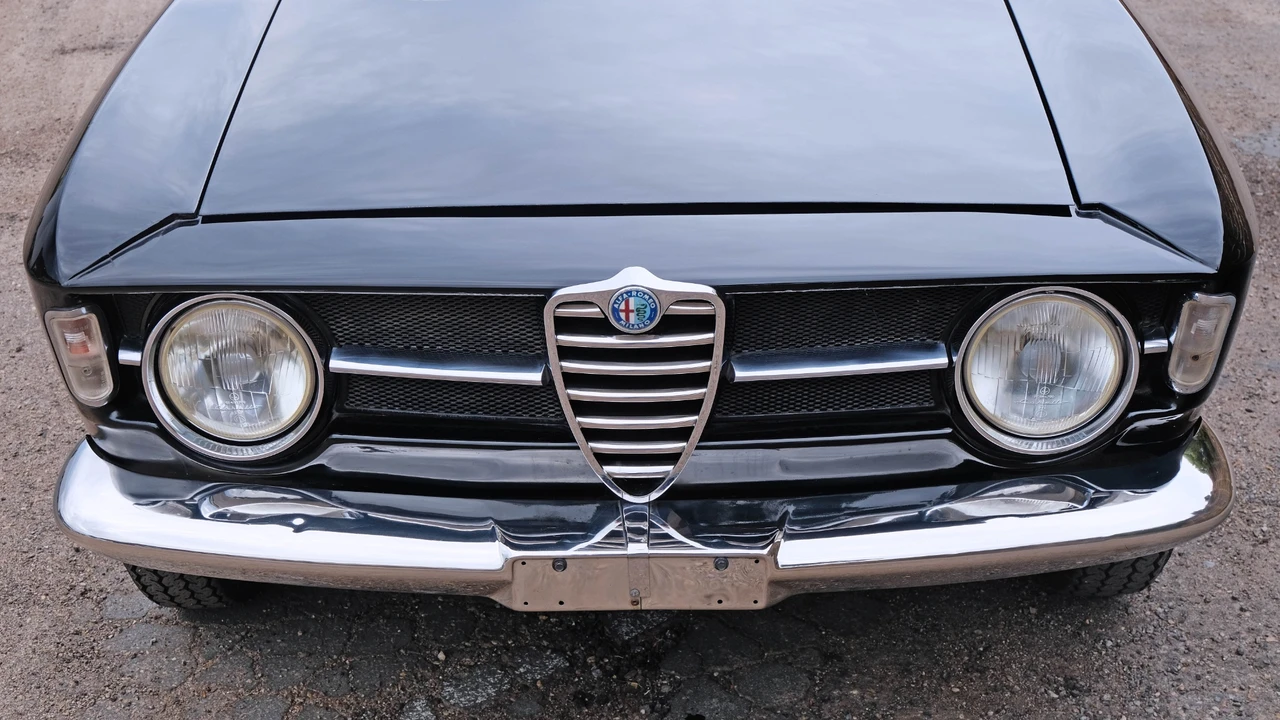 1967 Alfa Romeo GT 1300 Junior - Image 24 of 31