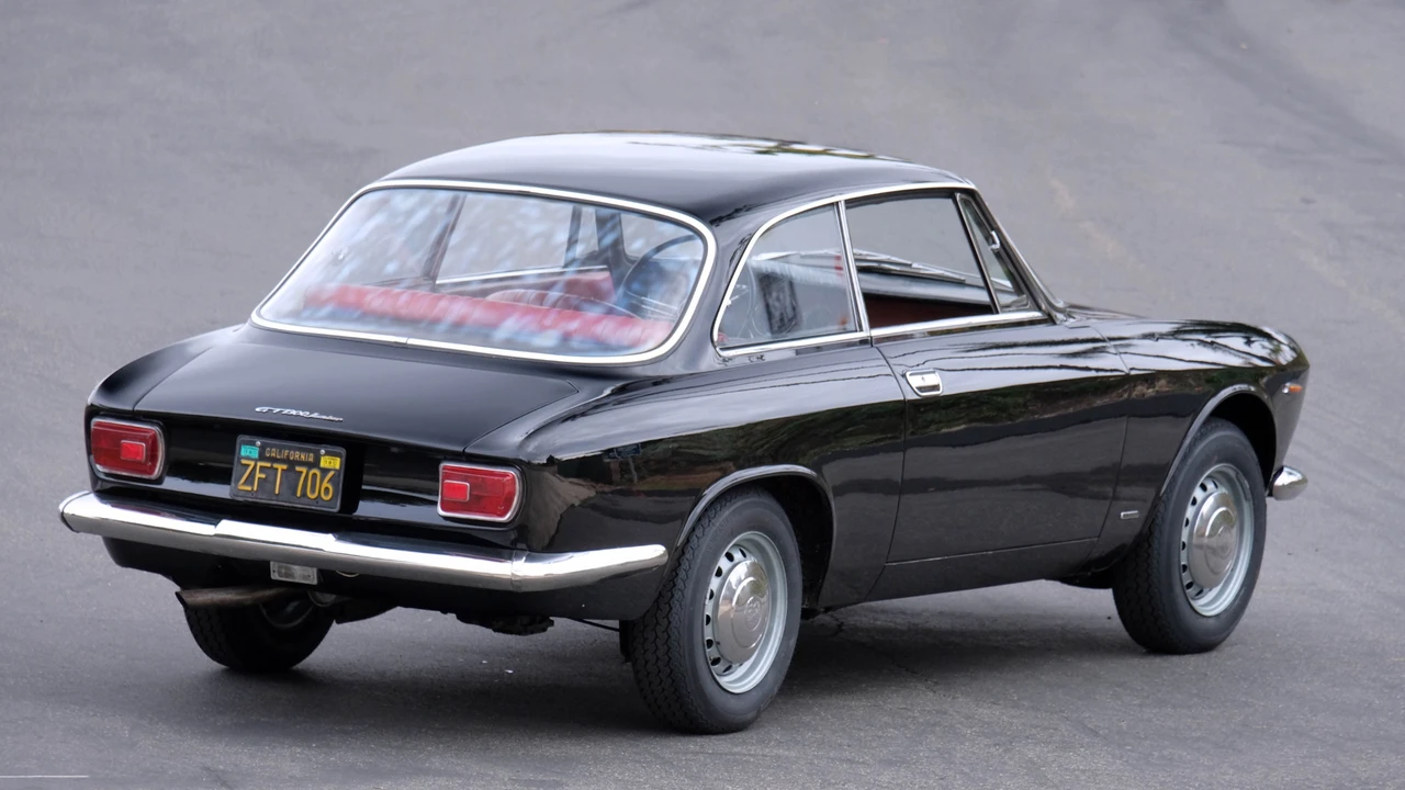 1967 Alfa Romeo GT 1300 Junior - Image 13 of 31