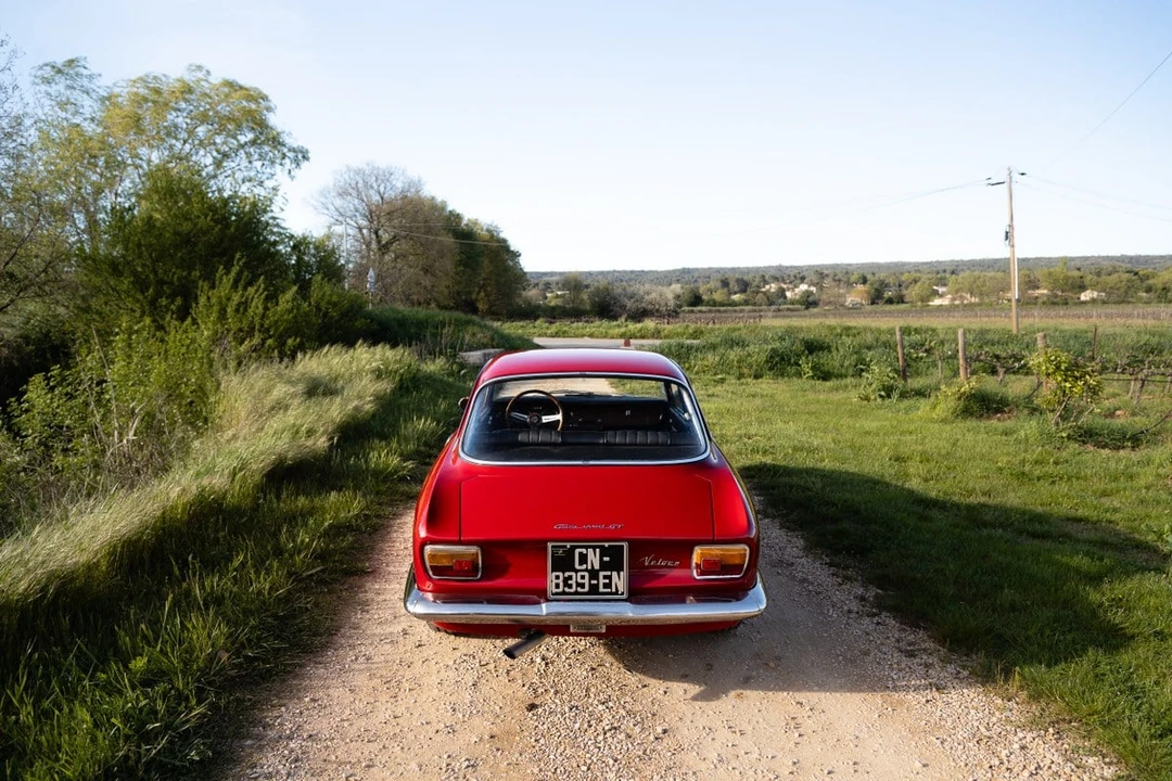 1967 Alfa Romeo Giulia Sprint GT Veloce - Image 12 of 30