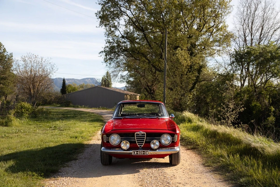 1967 Alfa Romeo Giulia Sprint GT Veloce - Image 4 of 30