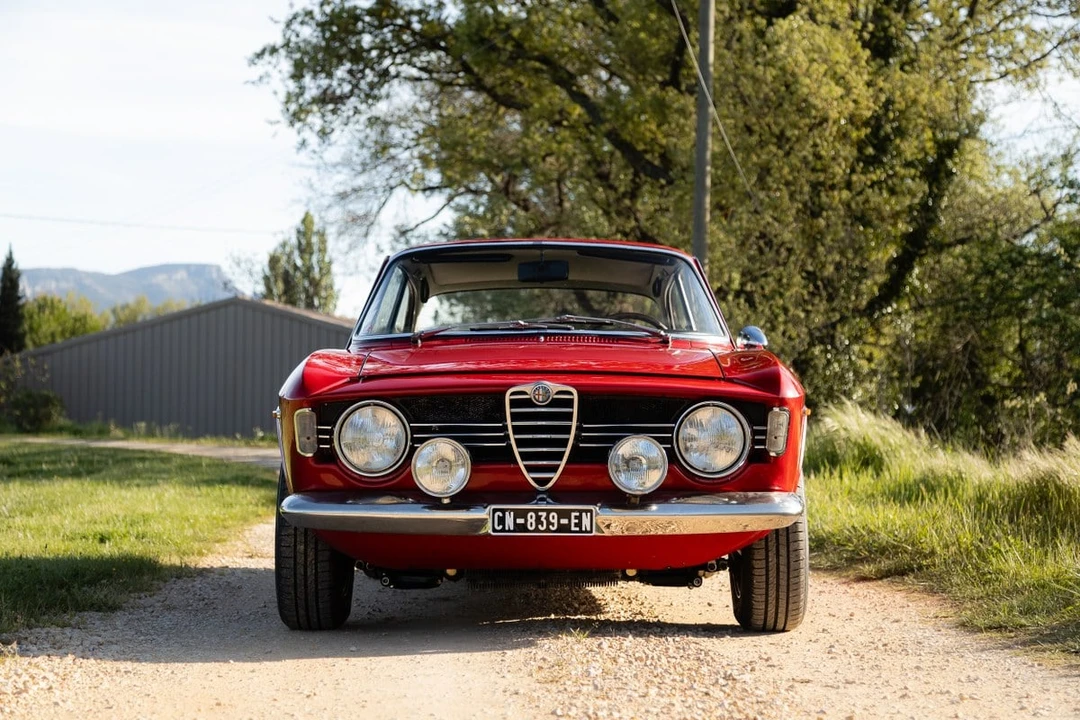 1967 Alfa Romeo Giulia Sprint GT Veloce - Image 5 of 30