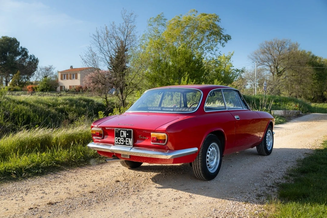 1967 Alfa Romeo Giulia Sprint GT Veloce - Image 8 of 30