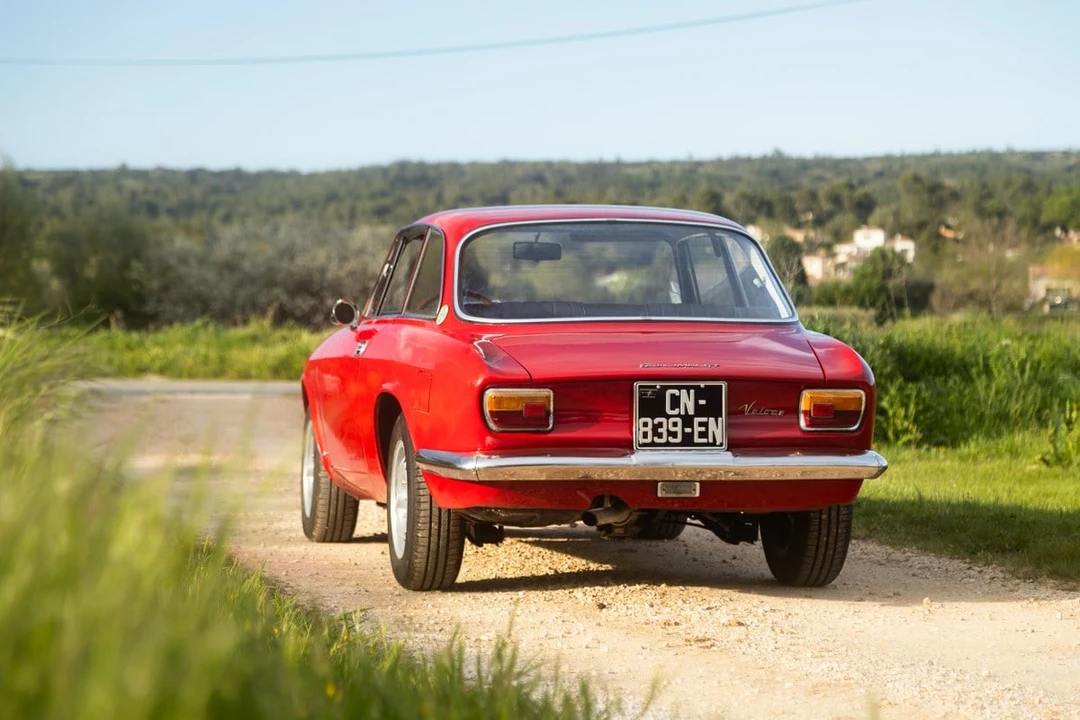 1967 Alfa Romeo Giulia Sprint GT Veloce - Image 19 of 30
