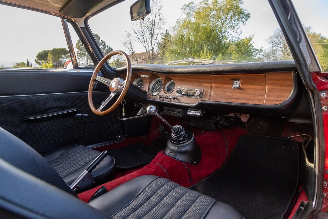 1967 Alfa Romeo Giulia Sprint GT Veloce - Image 29 of 30
