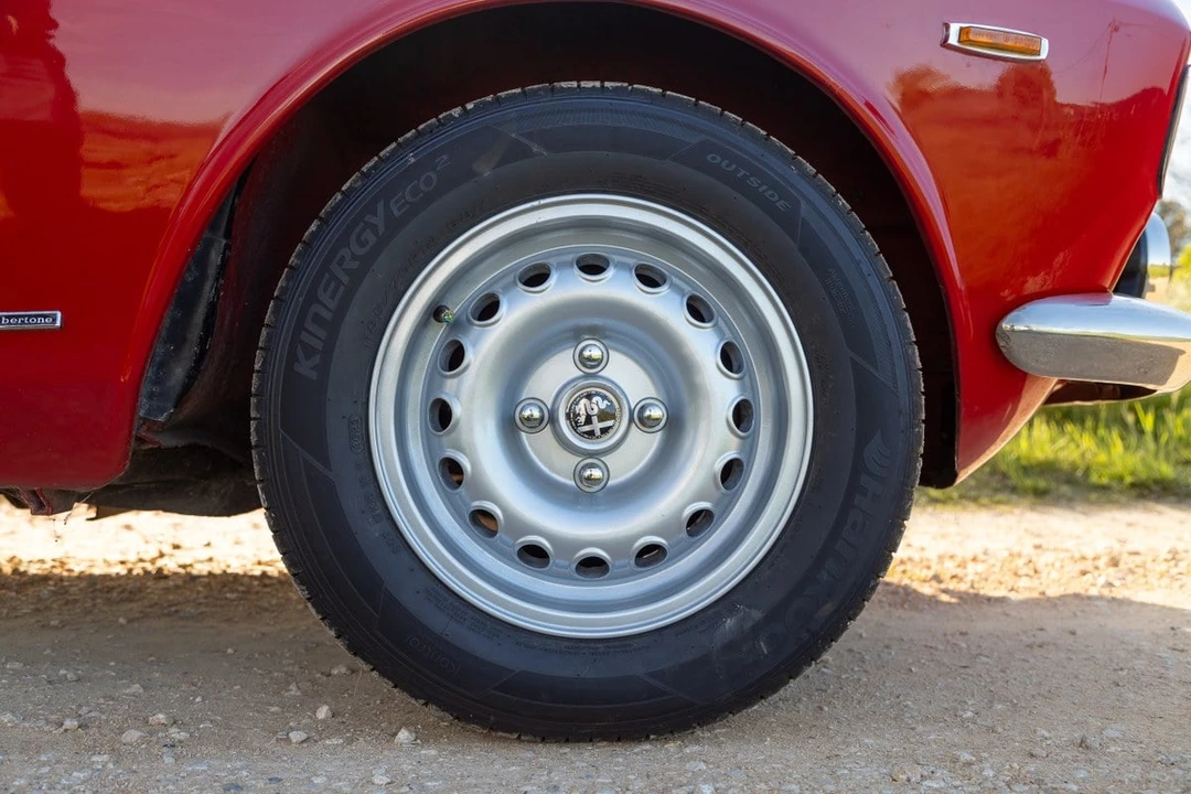 1967 Alfa Romeo Giulia Sprint GT Veloce - Image 25 of 30